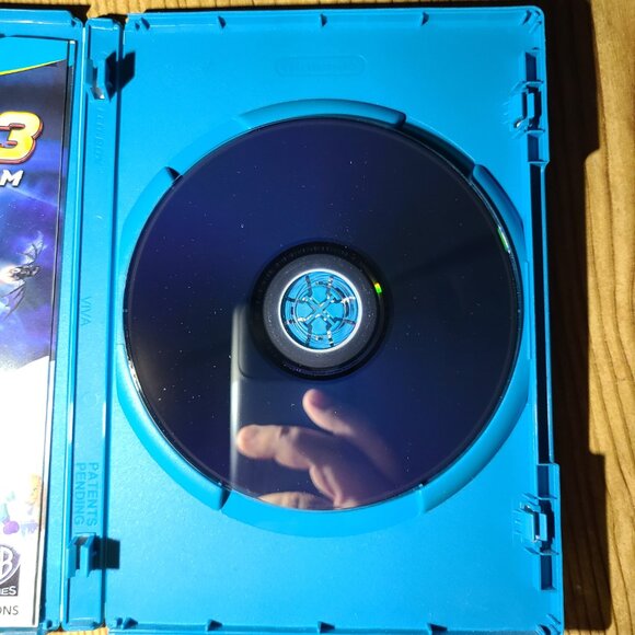 Lego Batman 3 Beyond Batman Nintendo Wii U Game (CIB) - Picture 4 of 5